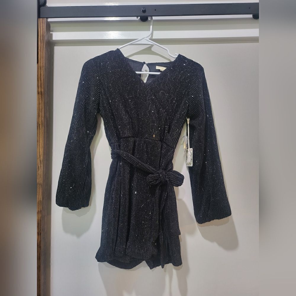 Chelsea & Violet Girls Puff Sleeve Sequin Embellished Romper NWT large Black